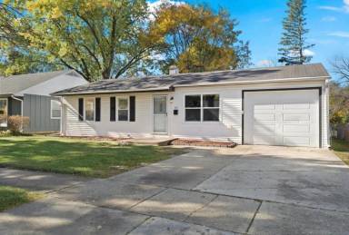 Main picture of 206 Raupp Blvd