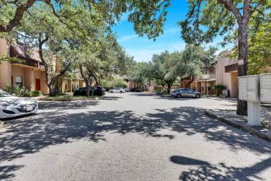 Main picture of 8418 Fathom Cir
