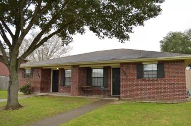 Main picture of 1900 Holleman Dr W
