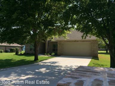 Main picture of 903 Janis St