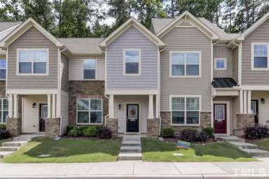 Main picture of 23 Pocono Dr