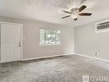 Main picture of 2230 Cleo St