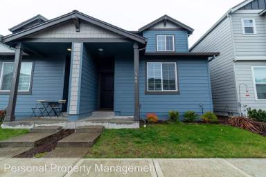 Main picture of 744 NE 138th Pl