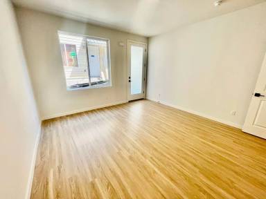 Main picture of 5060 SE 38th Ave