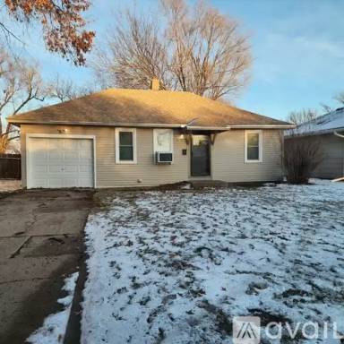 Main picture of 2152 S Saint Francis St