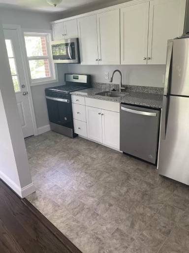 Main picture of 6400 Walnut St