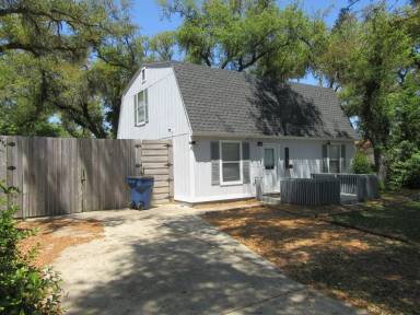 Main picture of 1113 Arthur Ave