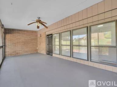 Main picture of 534 Berlin Dr