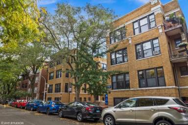 Main picture of 719-27 W Barry Ave