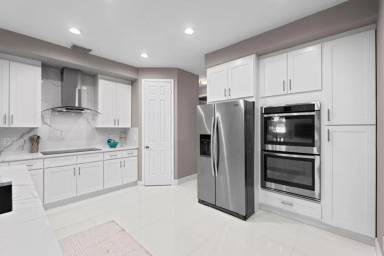Main picture of 9919 Royal Cardigan Way