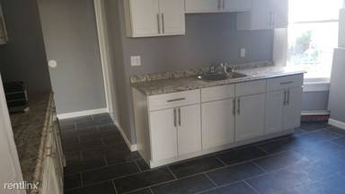 Main picture of 6 Rutgers Ave