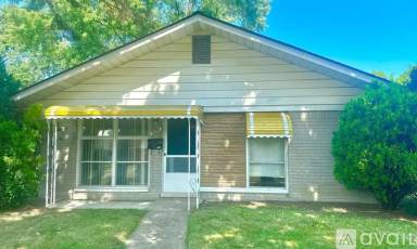 Main picture of 3461 Michael Ave