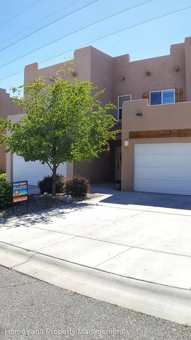 Main picture of 1903 Hollyhock Cir