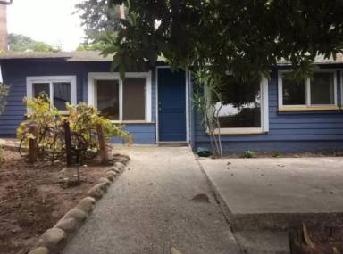 Main picture of 953 W Carrillo St