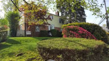 Main picture of 4605 Hanford St