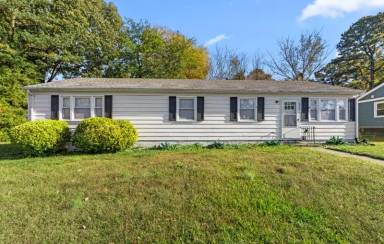 Main picture of 2302 Norfolk St