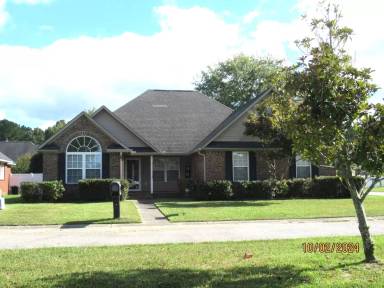 Main picture of 401 Continental Dr