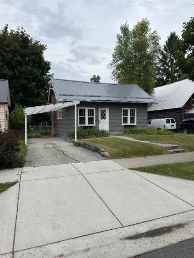 Main picture of 427 Somers Ave