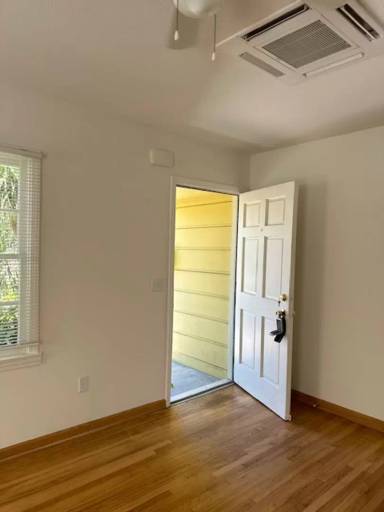 Main picture of 136 W Culver Ave
