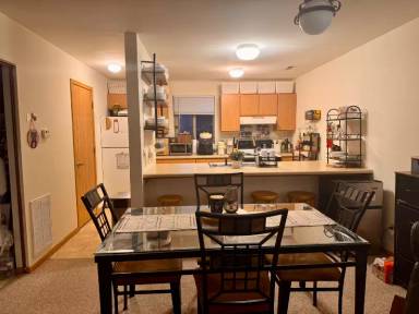Main picture of 302 S Busey Ave
