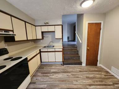 Main picture of 205 Jefferson St