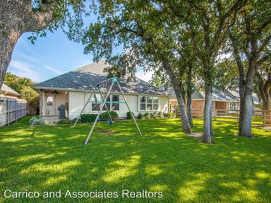 Main picture of 3208 Lance Ln