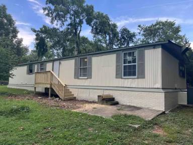 Main picture of 632 Peyton Rd