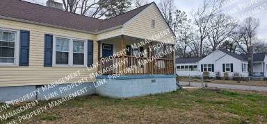 Main picture of 129 N Moore Rd