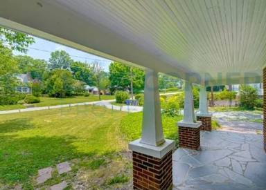 Main picture of 152 Rosedale Cir