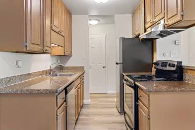 Main picture of 1751 Ellis St