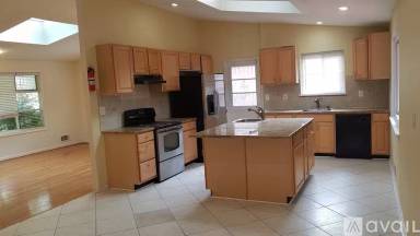 Main picture of 501 Lamberton Dr