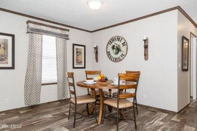 Main picture of 1024 Pebble Creek Dr