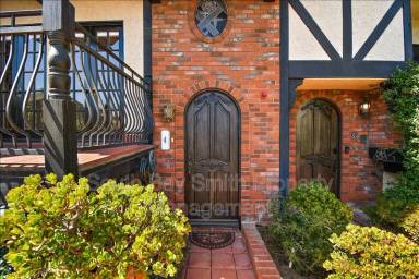Main picture of 227 S Irena Ave