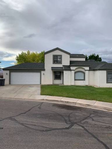 Main picture of 1055 N 1340 West Cir