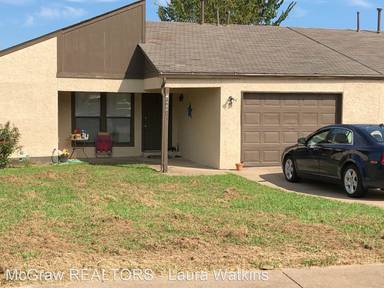 Main picture of 4801 S Hickory Ave