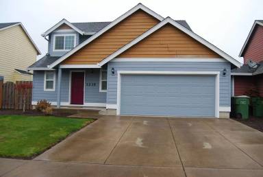 Main picture of 3235 E McKern Pl