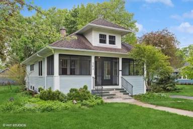 Main picture of 363 Grove St