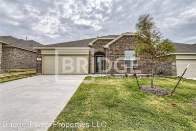 Main picture of 9604 Crawler Dr