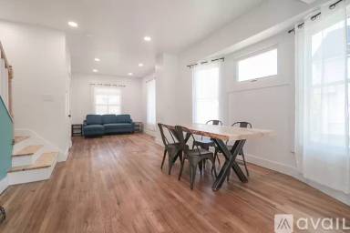 Main picture of 10630 Lee Ave