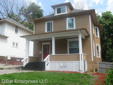 Main picture of 3308 Webster St