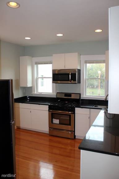 Main picture of 282 Cypress St