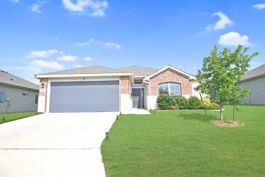 Main picture of 1250 Lakeway Crossing Dr