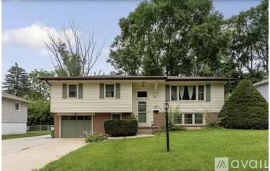 Main picture of 805 S Beadle St