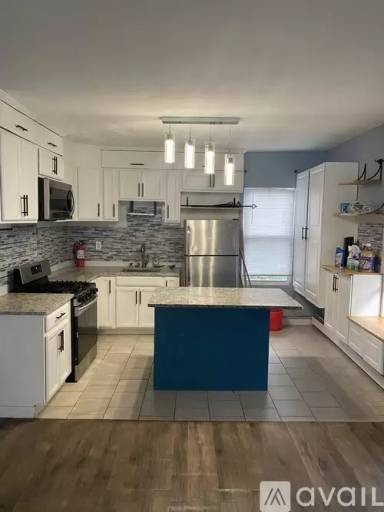 Main picture of 108 N Munn Ave