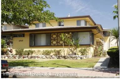 Main picture of 2717 W Rosecrans Ave