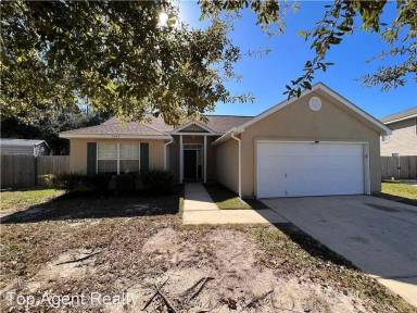 Main picture of 5645 Wesley Ln
