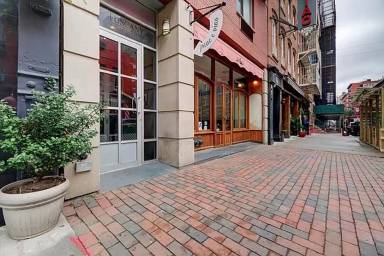 Main picture of 143 Mulberry St