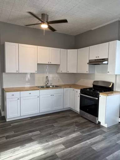 Main picture of 241 Saratoga St