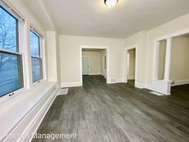Main picture of 515 Cass St