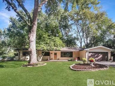 Main picture of 1623 Indian Hill Dr